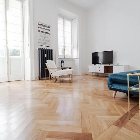 Leopardi21 Apartment Mailand